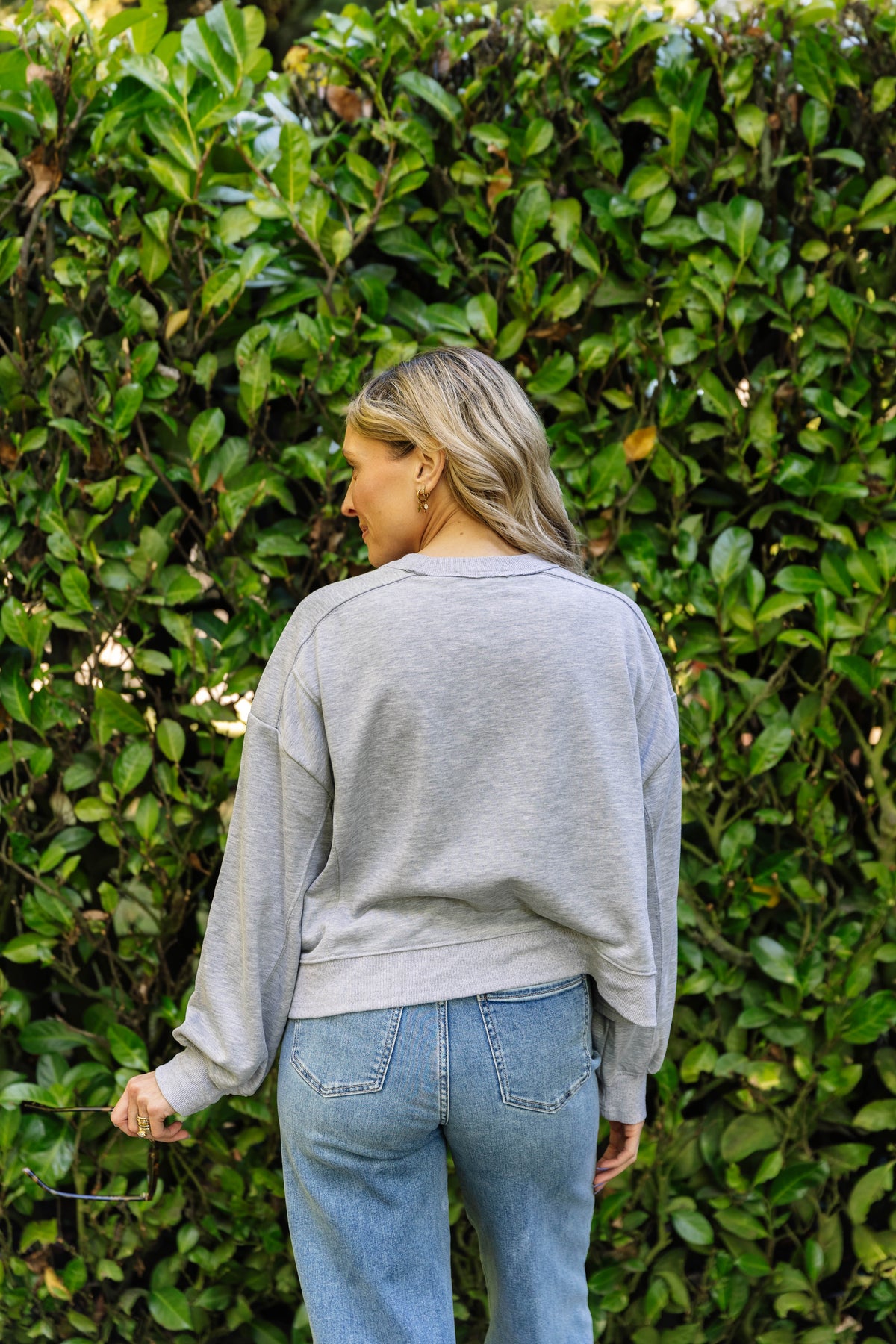 Skylar Ribbed Crewneck Sweatshirt in Grey