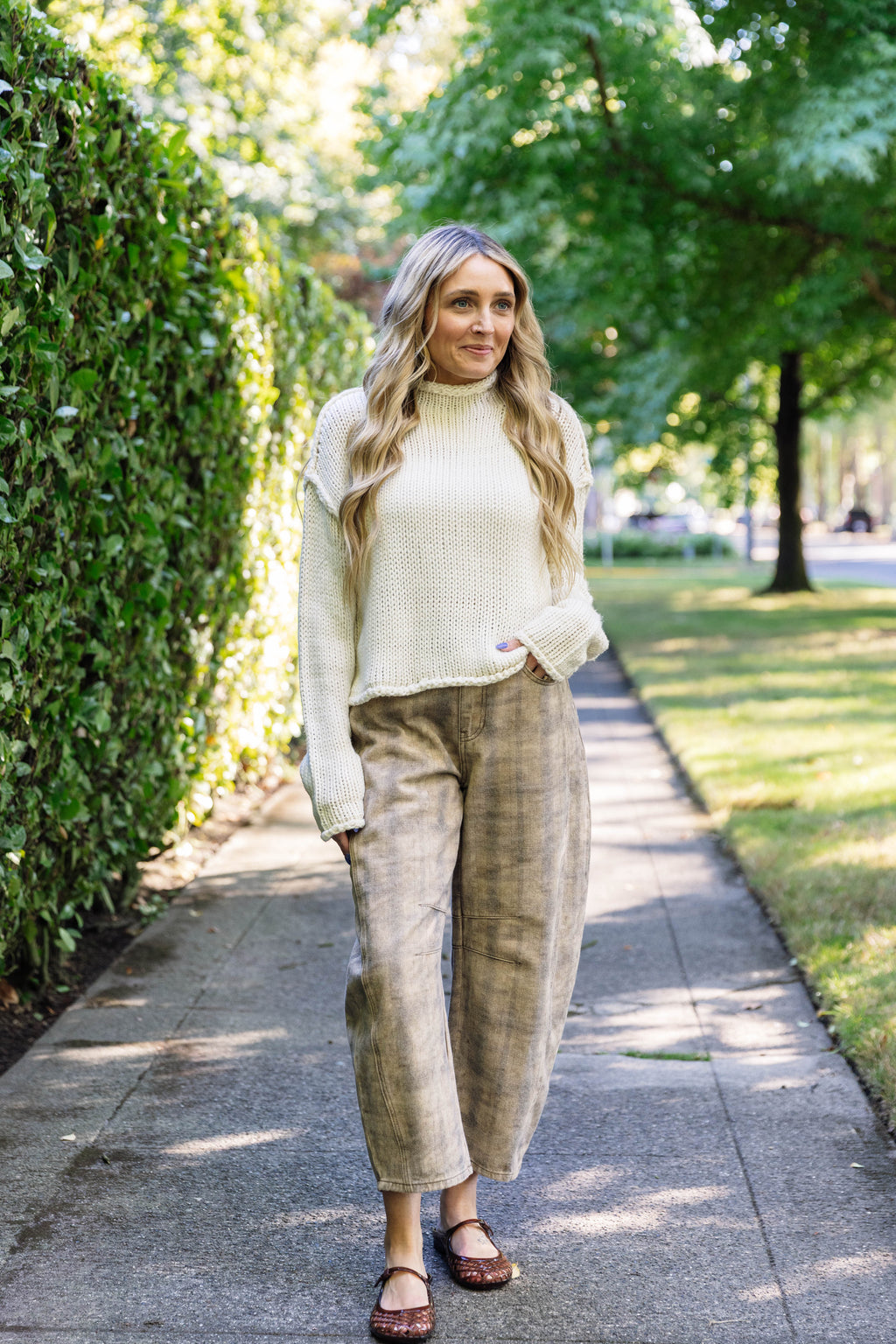 Vivienne Plaid Barrel Pants