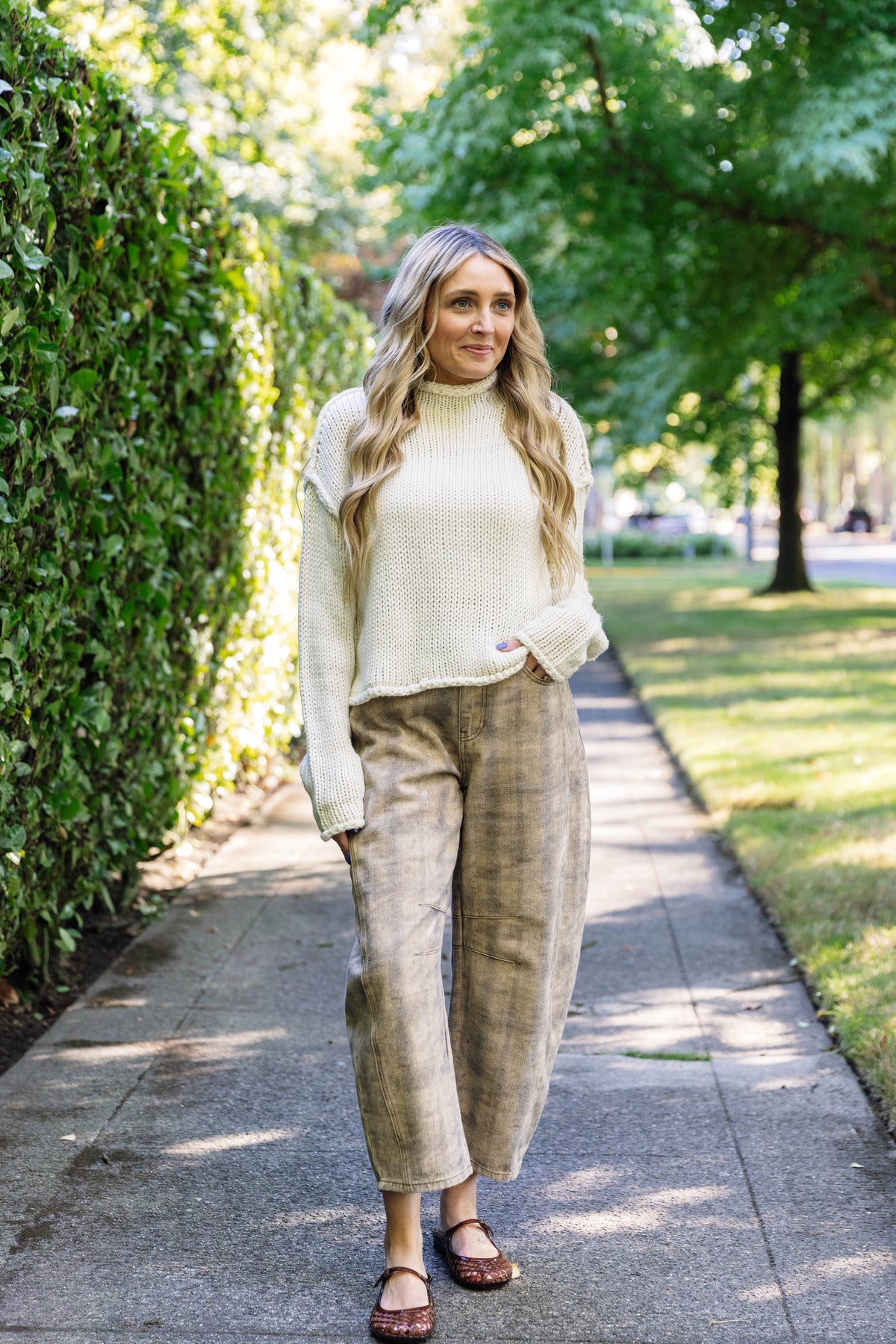 Vivienne Plaid Barrel Pants