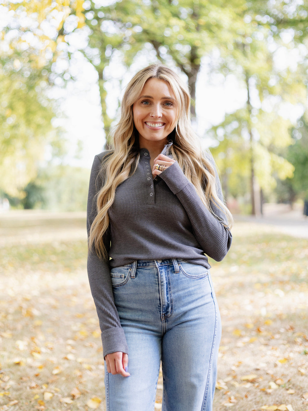 Brooklyn Waffle Henley in Charcoal