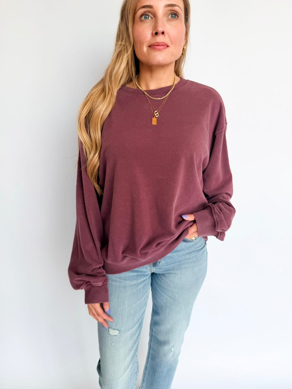 Nora Mineral Washed Sweatshirt in Dark Cherry