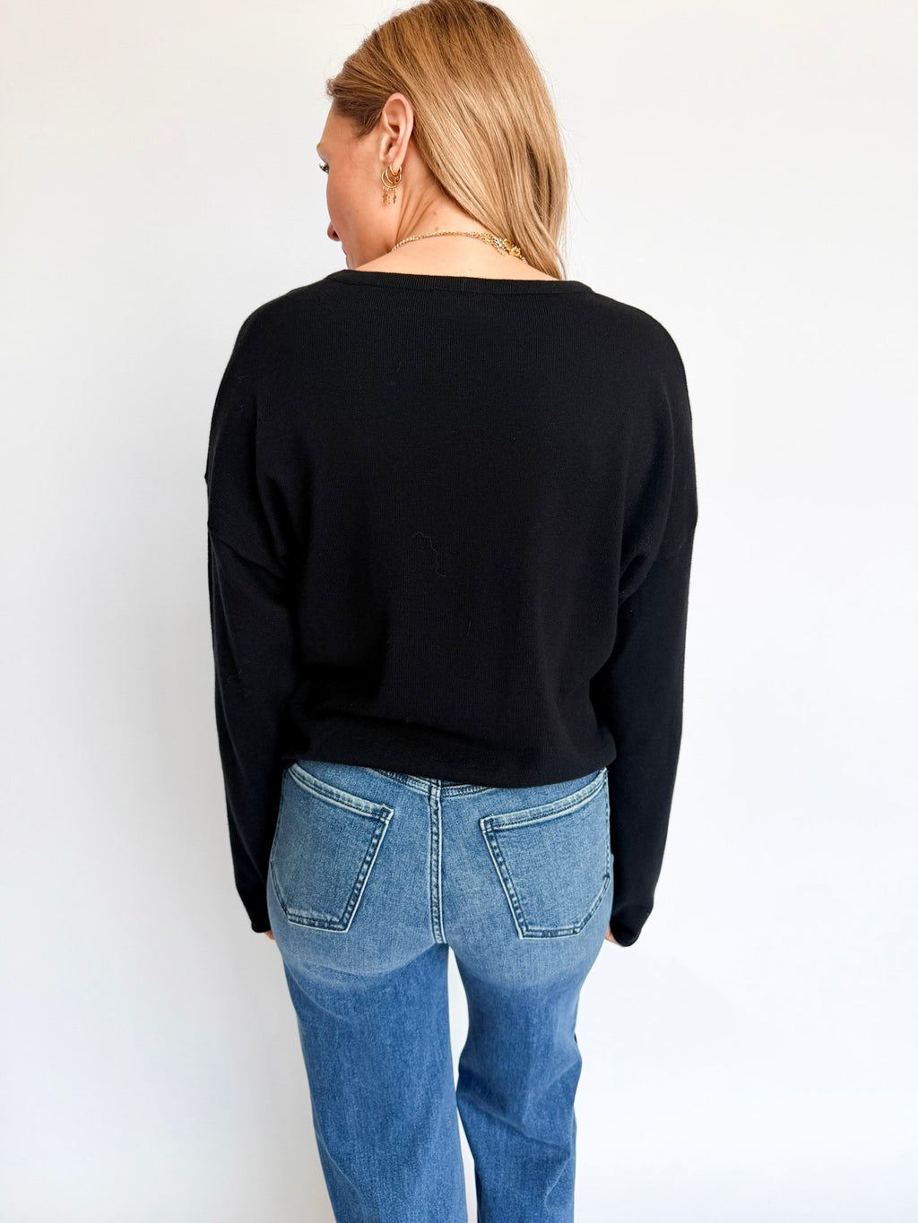 Elliot Rolled Hem Sweater in Black