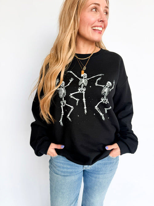 Clara Halloween Vintage Graphic Sweatshirt