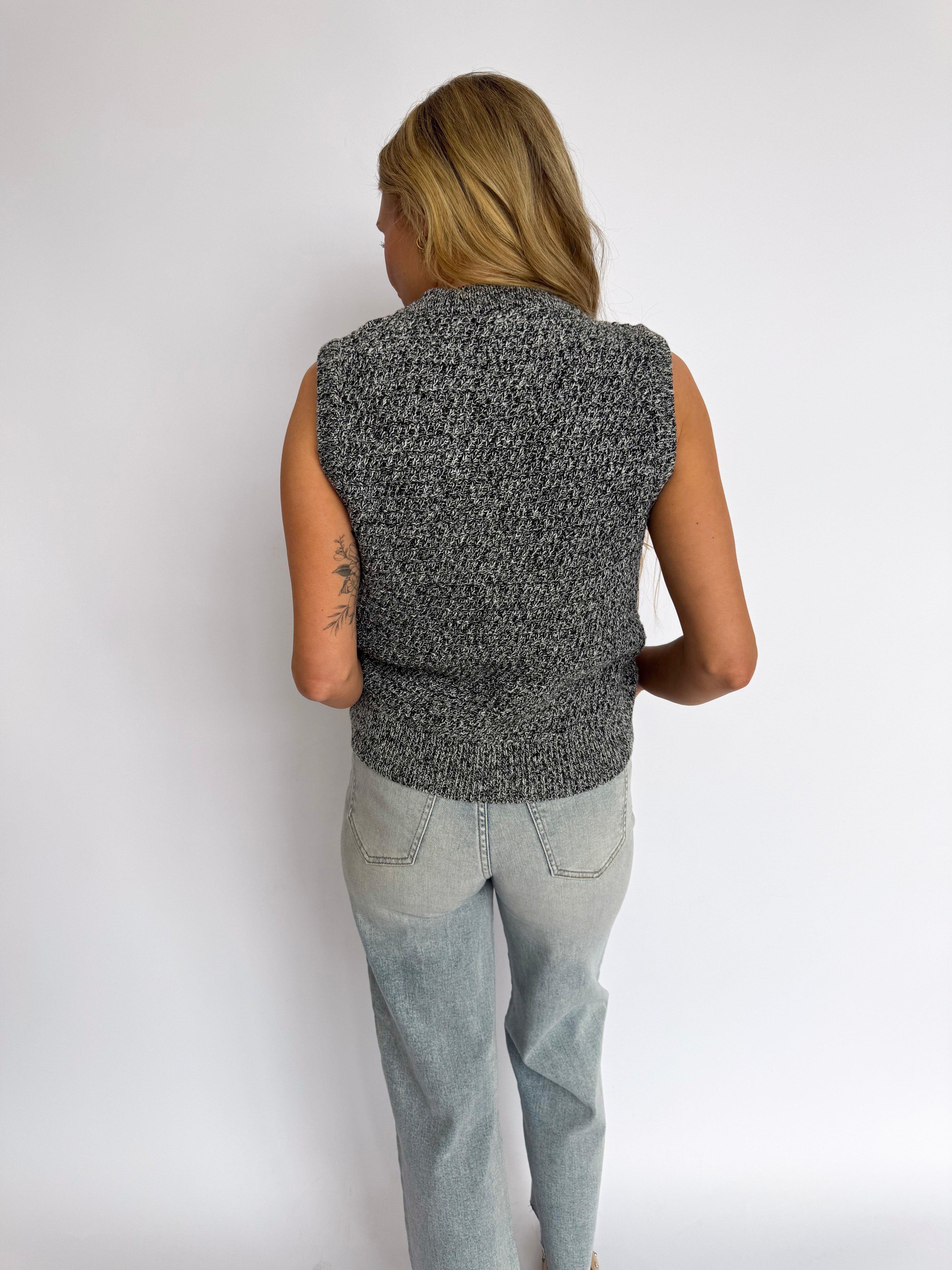 Eska Sleeveless Knit Sweater in Black