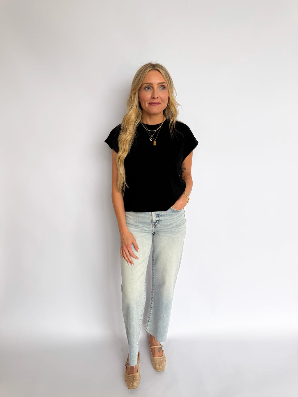 Elsin Cuffed Sleeve Top in Black