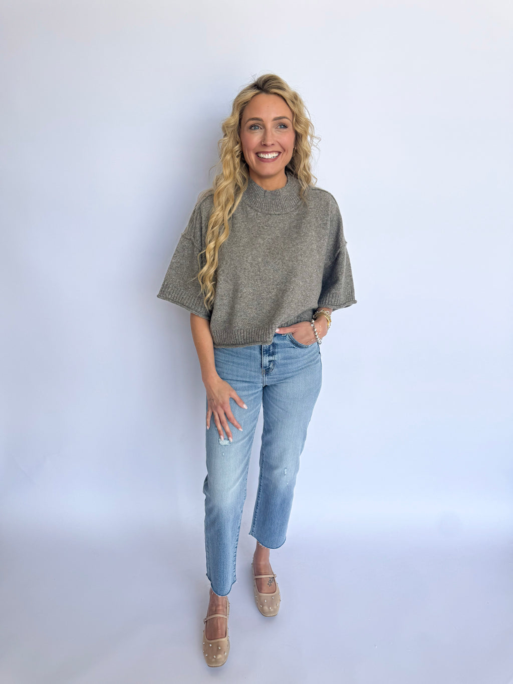 Lilou Mock Neck Short Sleeve Sweater in Charcoal Brown
