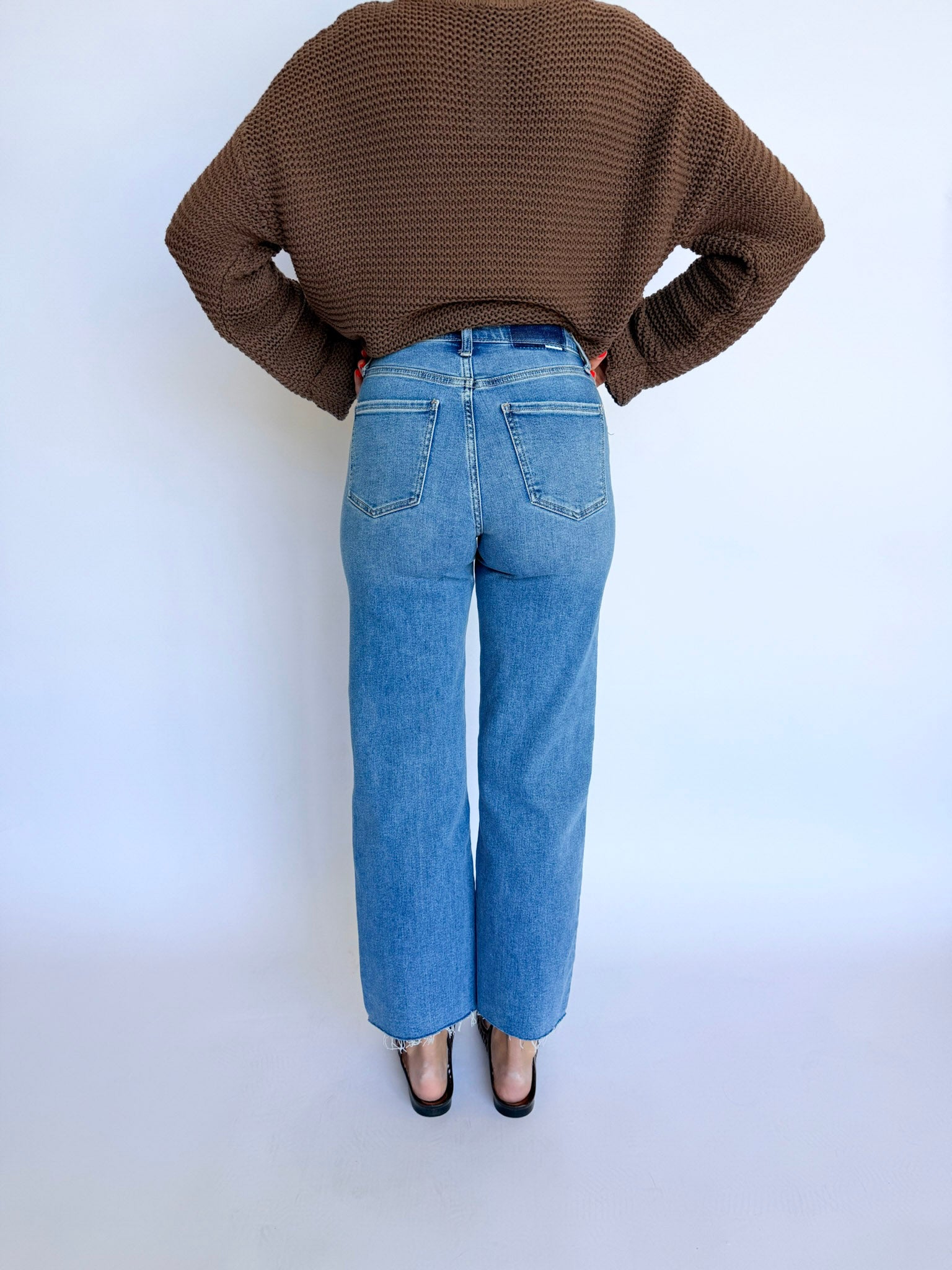 Kinsley High Rise Wide Ankle Jeans