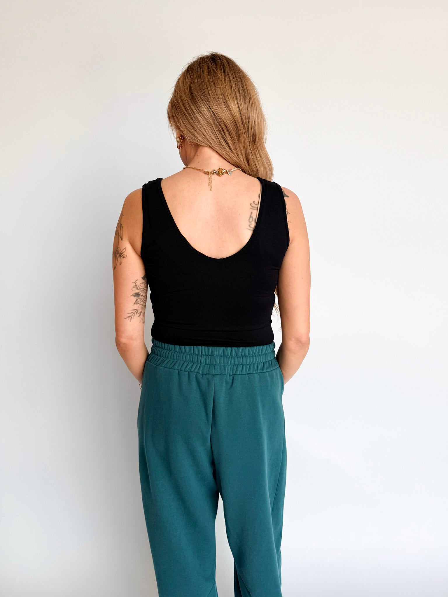 Ginny Seamless Reversible Tank in Black