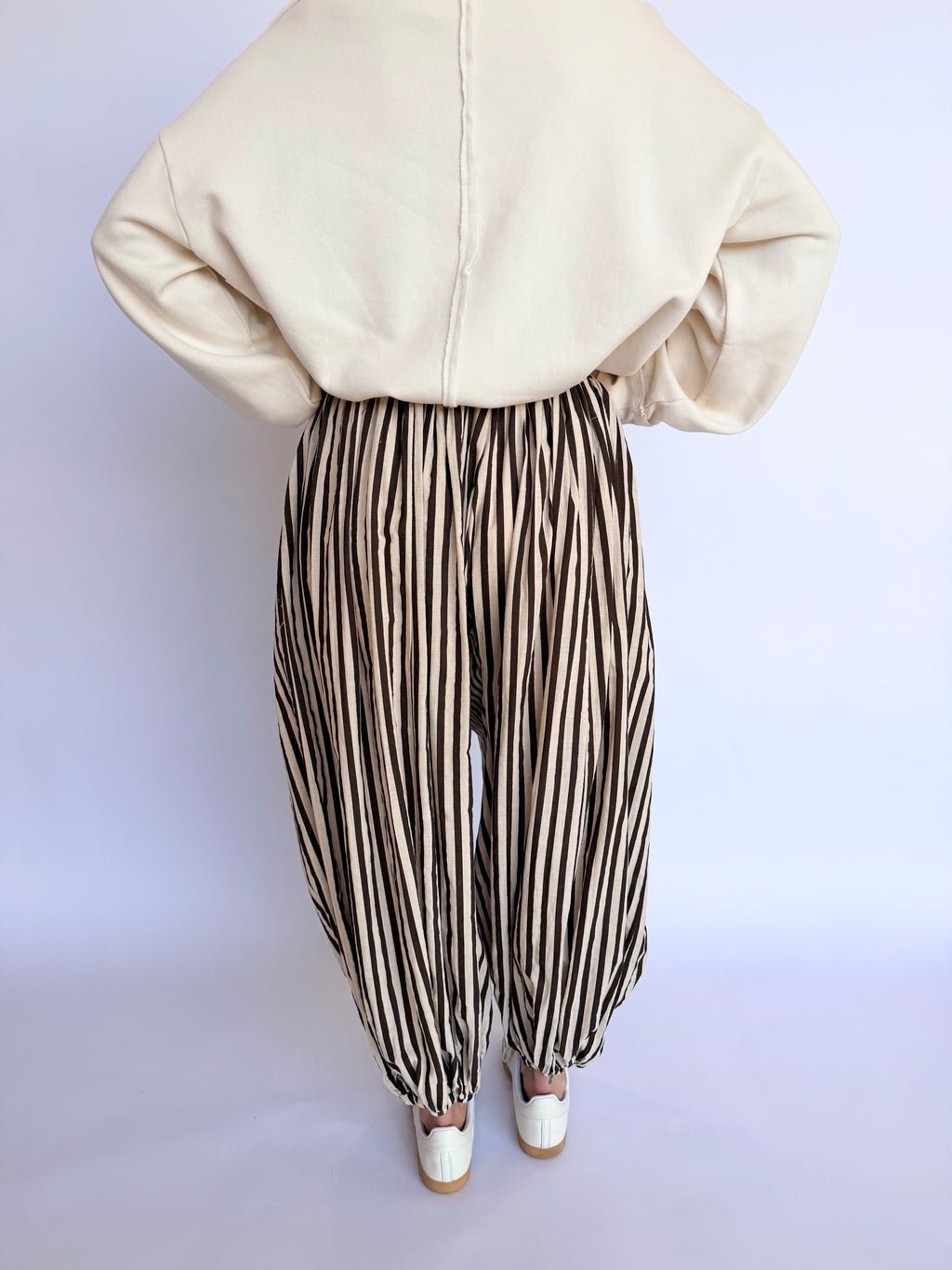 Jasmine Stripe Balloon Pants in Chocolate