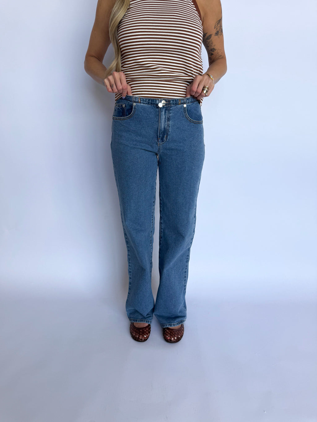Dorothea Mid Rise Wide Leg Jeans
