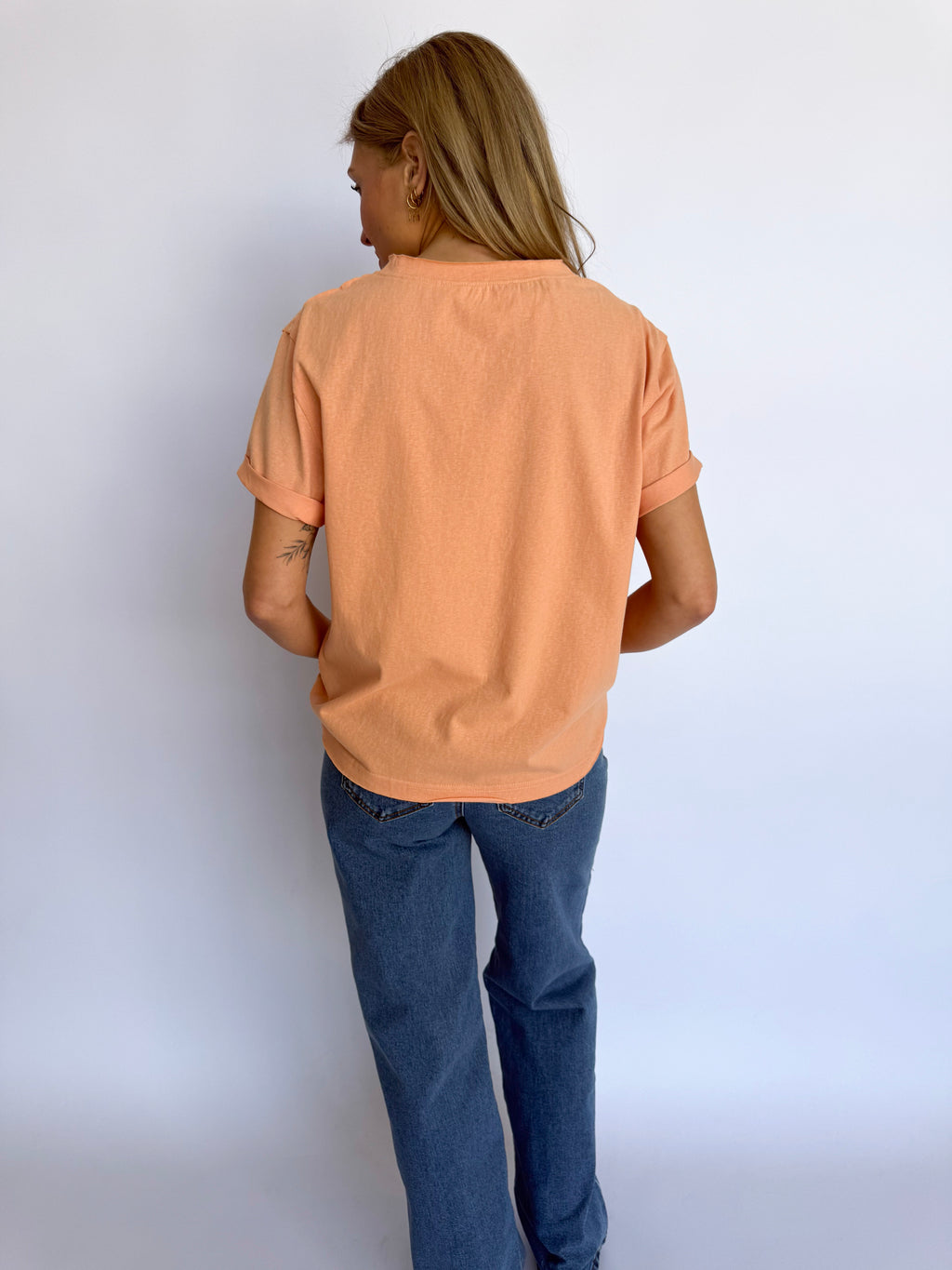 Mali Baby Tee in Peaches