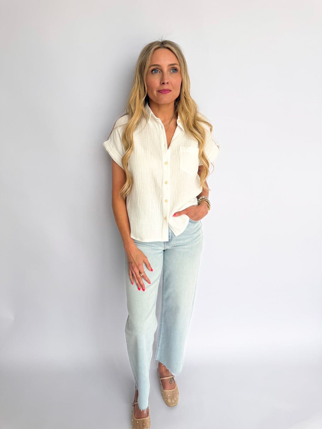 Valea Rolled Sleeve Button Up Top in Off White