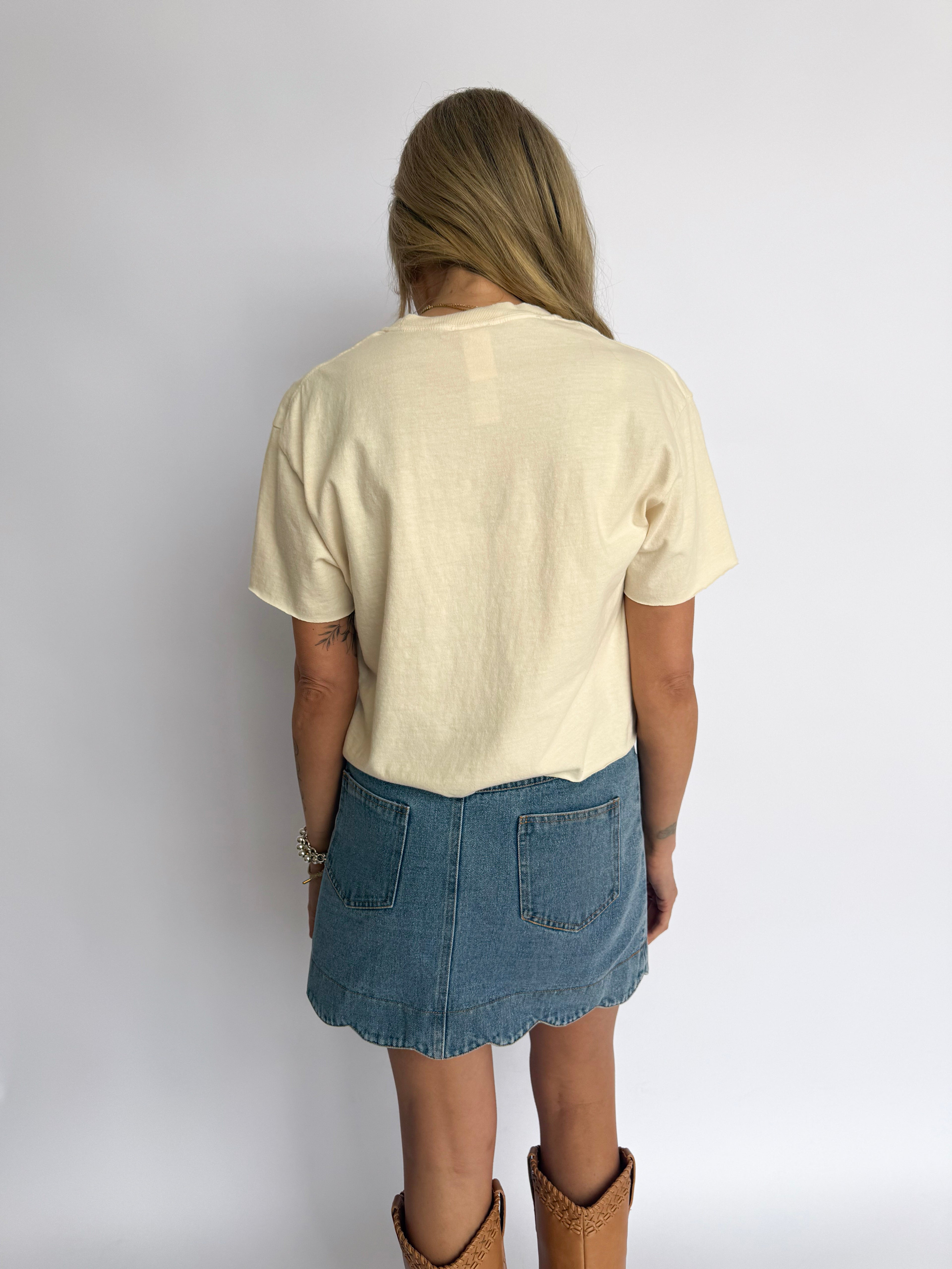 Koa La Dolce Vita Vintage Graphic Cropped Tee
