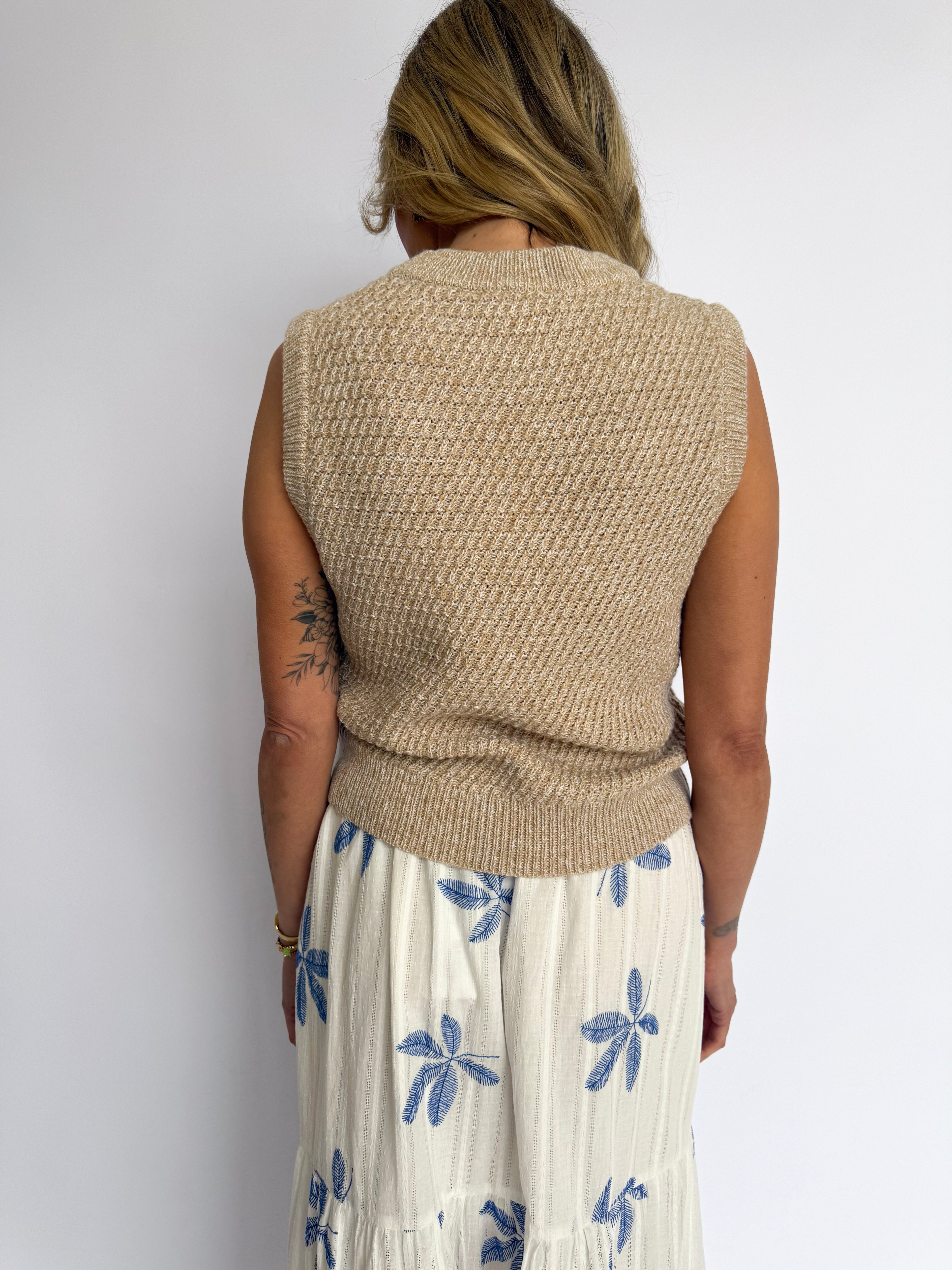 Eska Sleeveless Knit Sweater in Ivory