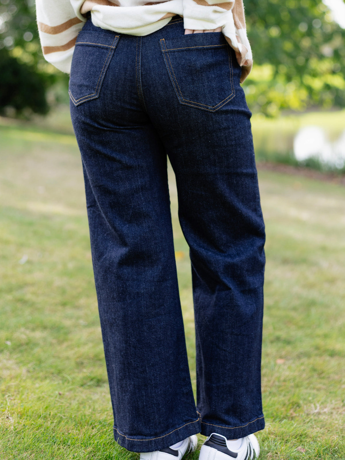 Valley Girl Wide Leg Ankle in RInse