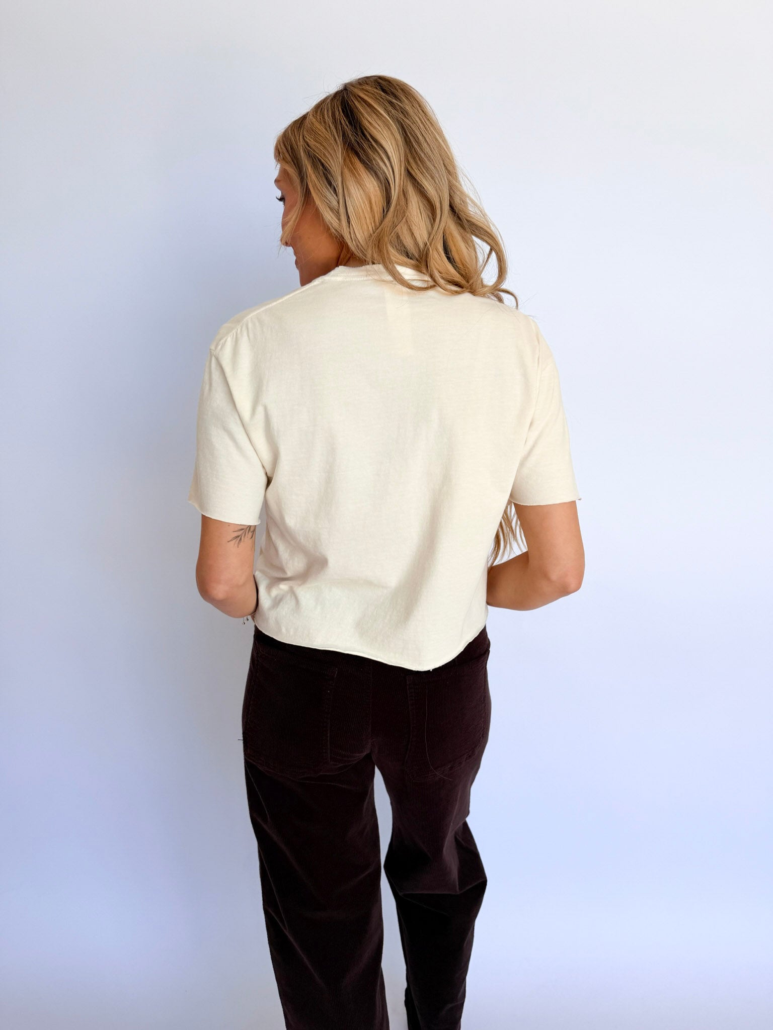 Paula Mallard Duck Vintage Graphic Cropped Tee