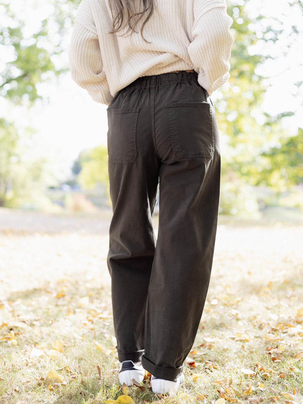 Villa Drawstring Barrel Pants in Fern