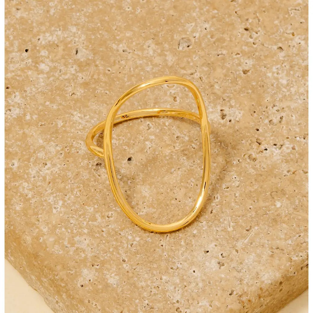 Isobel Curved Oval Ring in Gold