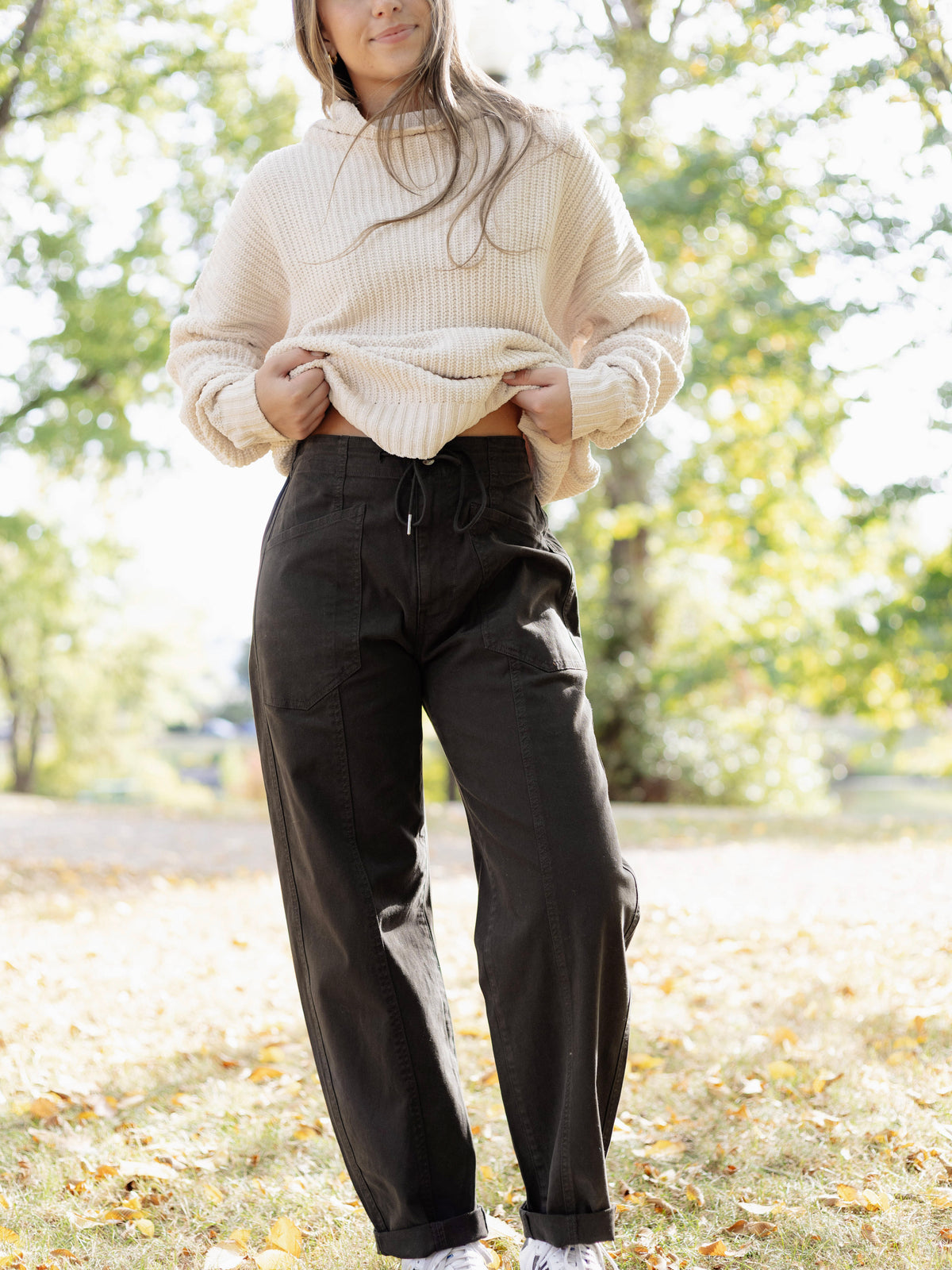 Villa Drawstring Barrel Pants in Fern