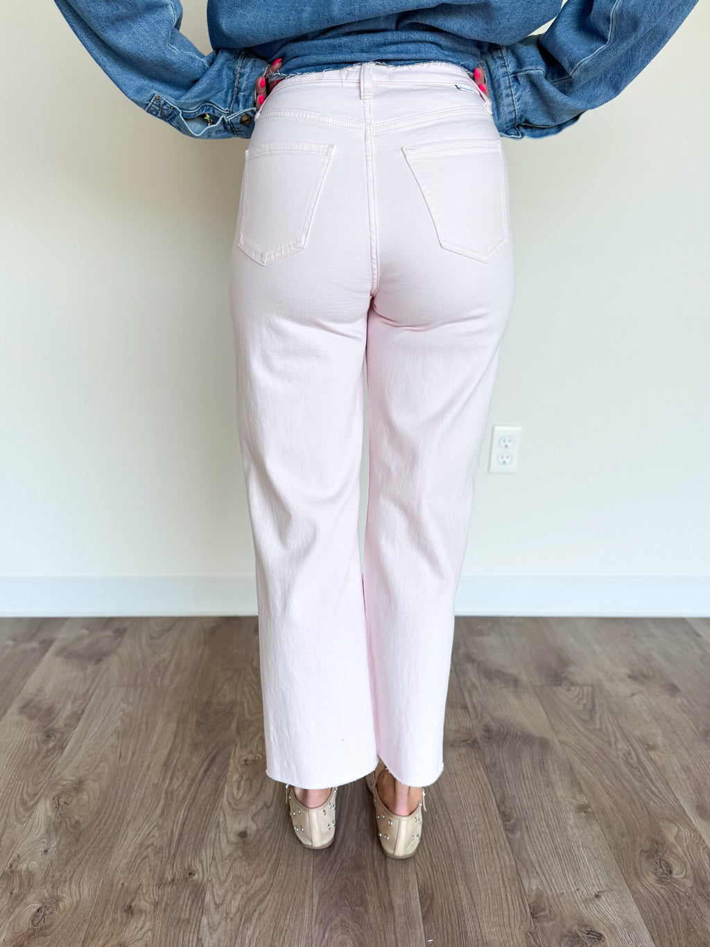 Lisette High Rise Wide Ankle Jeans in Soft Pink