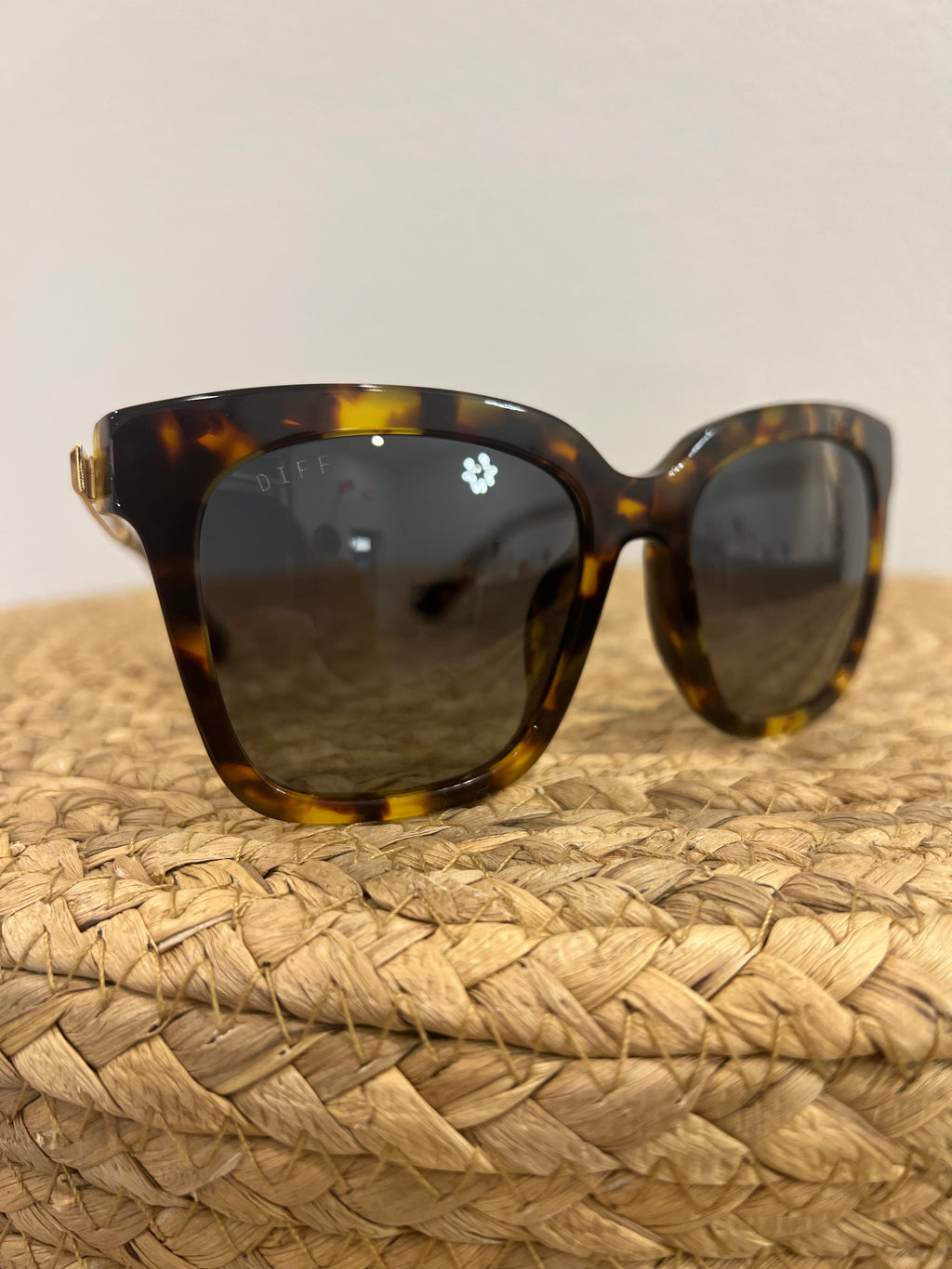 Diff Bella Sunglasses in Amber Tortoise + Steel Gradient