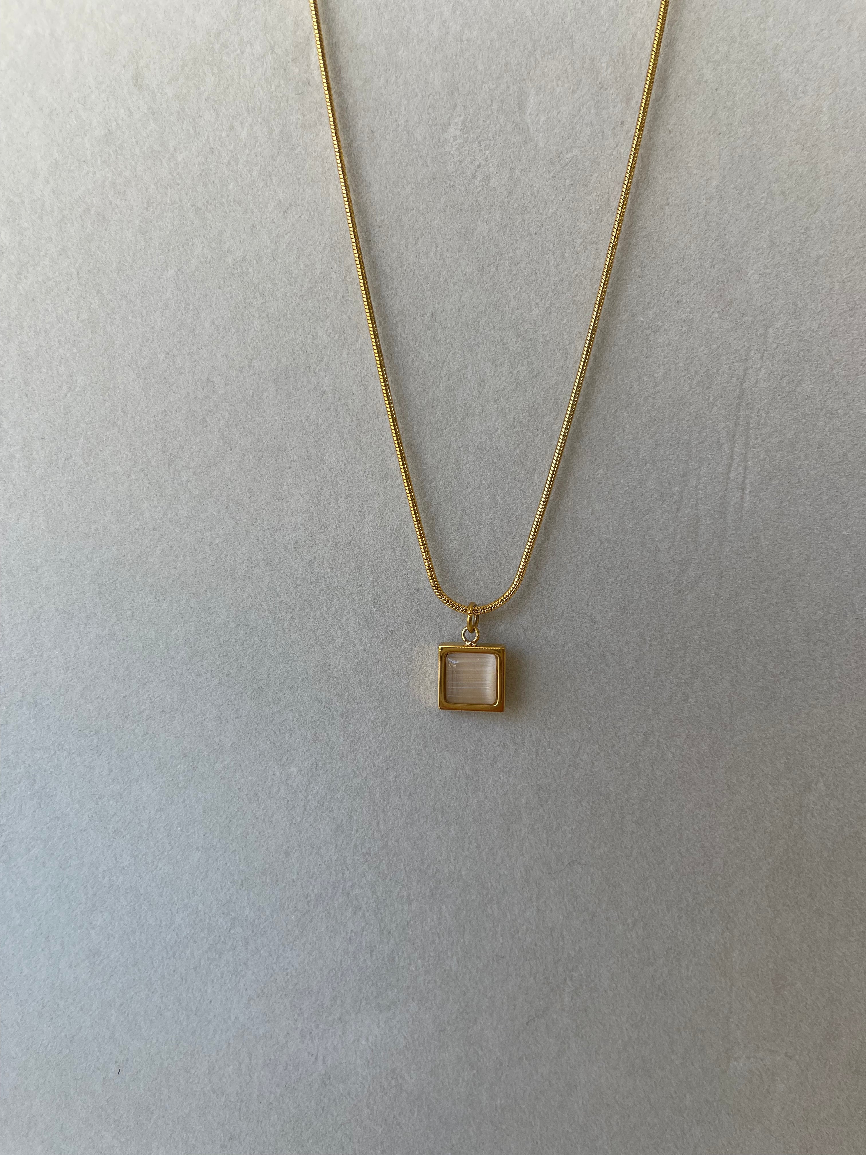 Square Pearl Necklace in Gold
