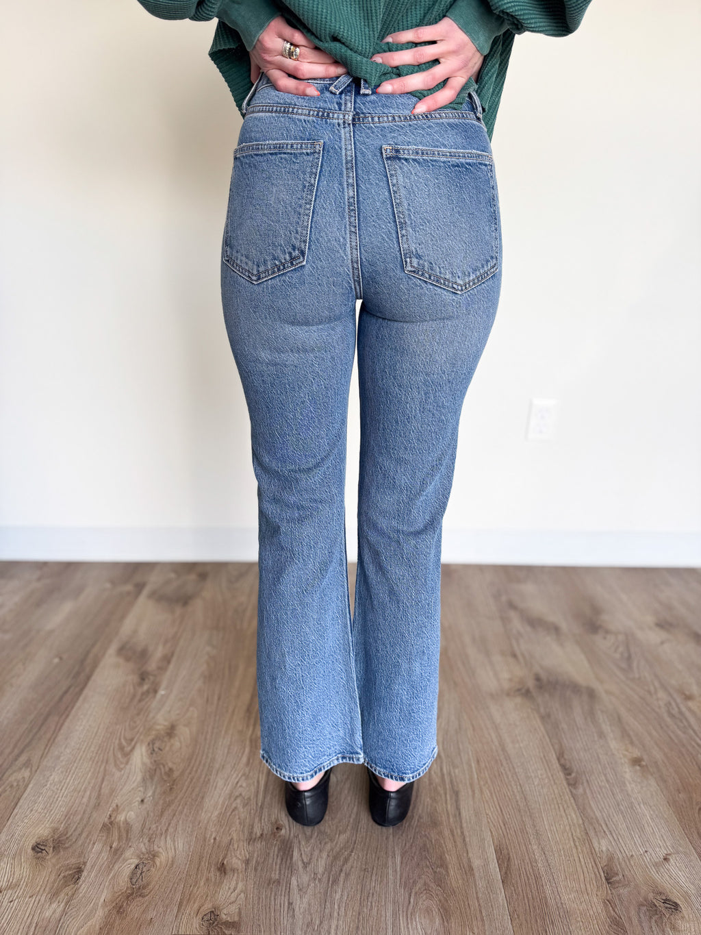 Ally High Rise Vintage Ankle Boot Jeans