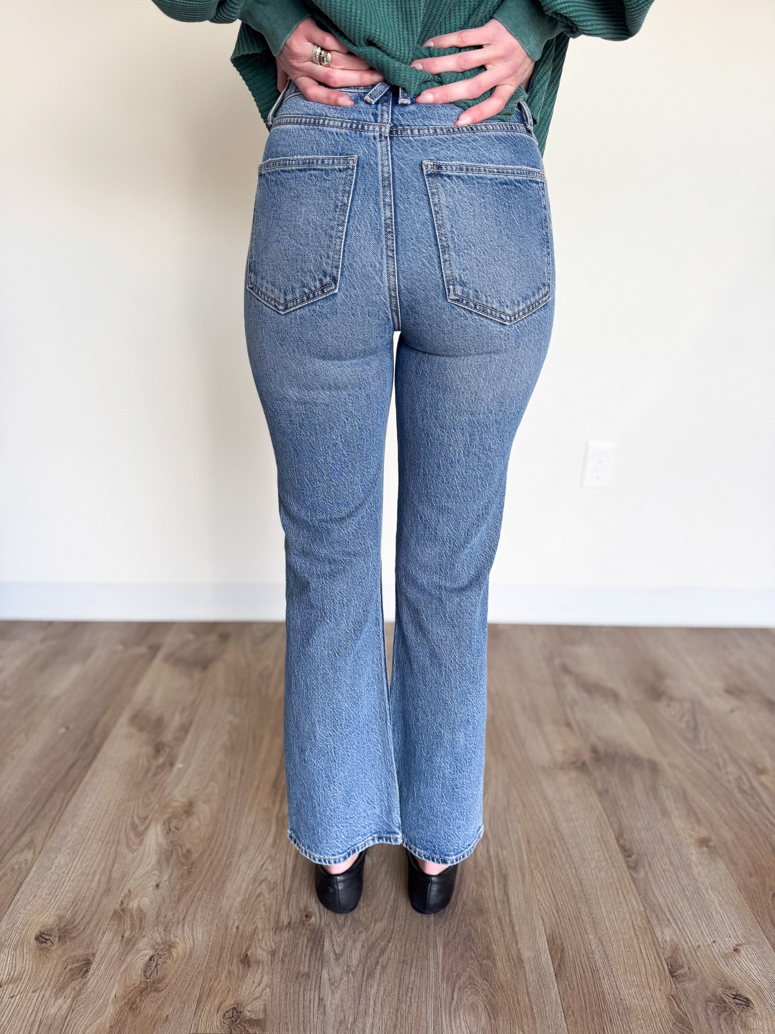Ally High Rise Vintage Ankle Boot Jeans