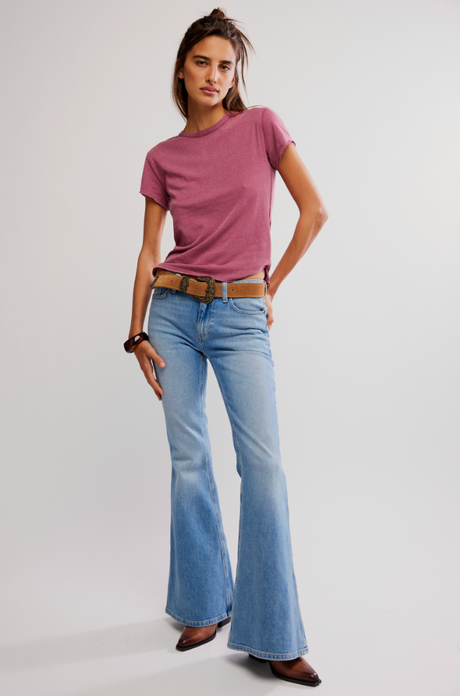 Nova Tee in Crushed Berry