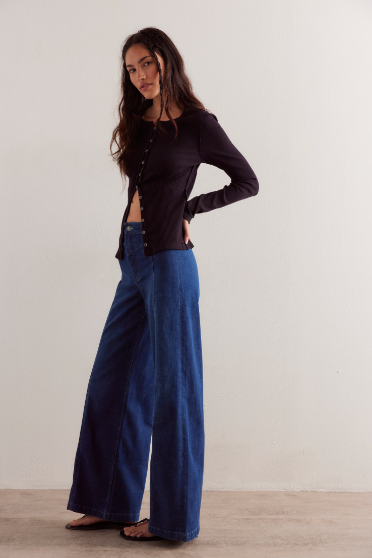 Libre Wide Leg Jeans - Lock and Key